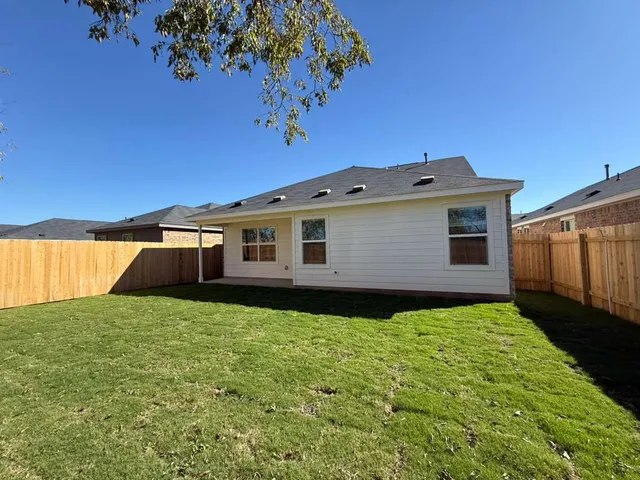 $2,350 | 591 Sormonne Loop, Kyle, TX 78640