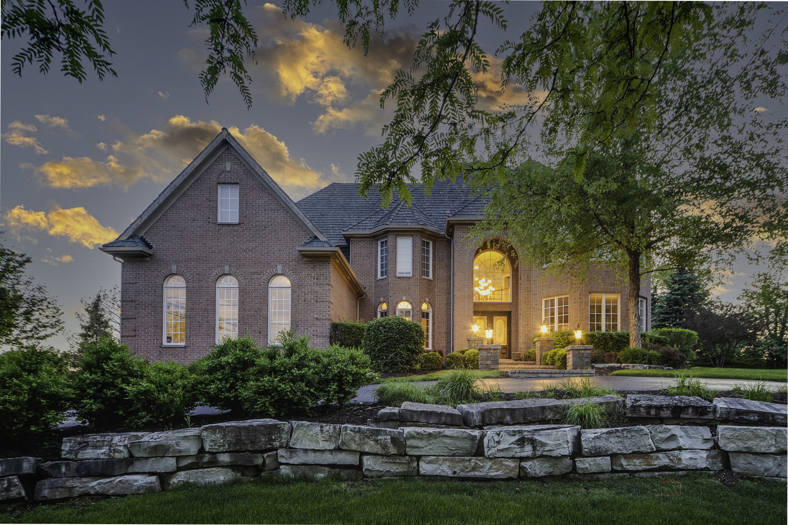 4907 Clover Court Long Grove, IL 60047 - Photo 5 of 67 a front view of a house with a yard