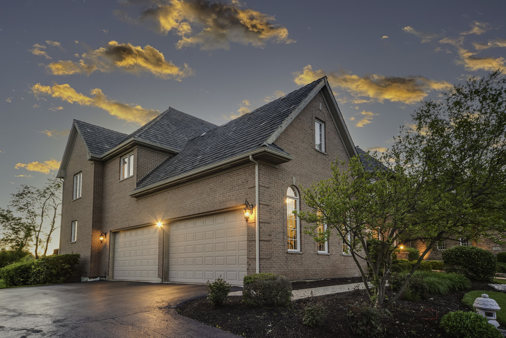 4907 Clover Court Long Grove, IL 60047 - Photo 9 of 67 a view of a house with a yard