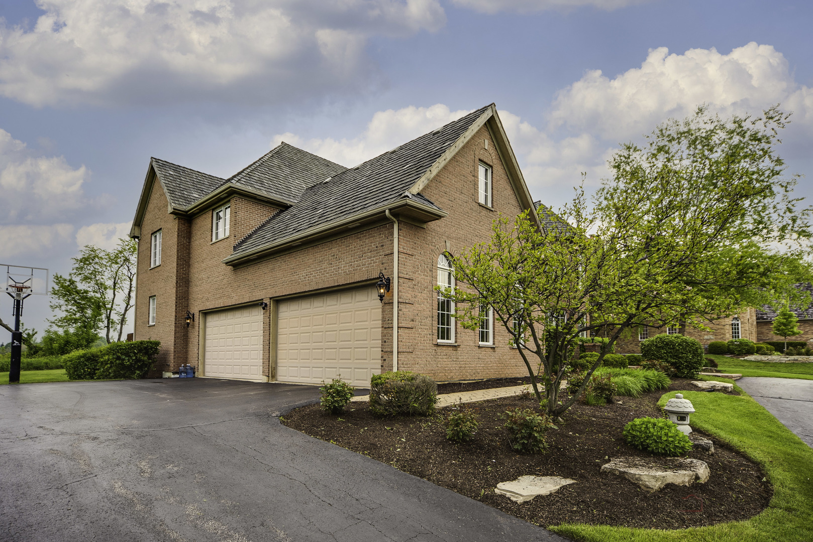 4907 Clover Court Long Grove, IL 60047 - Photo 10 of 67 a view of a house with a yard
