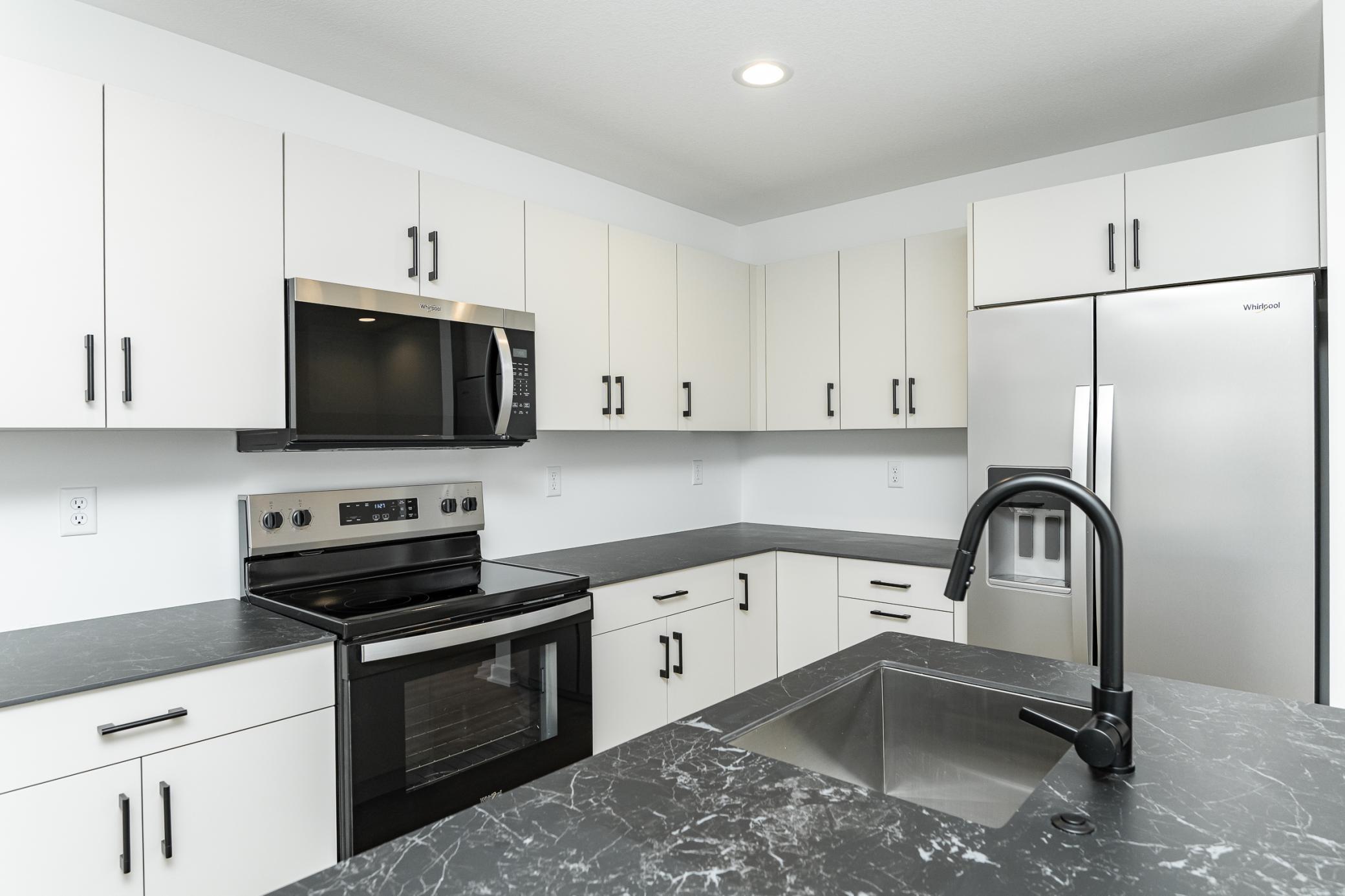 1073 Century Village Lane Northeast Rochester, MN 55906 - Photo 8 of 20