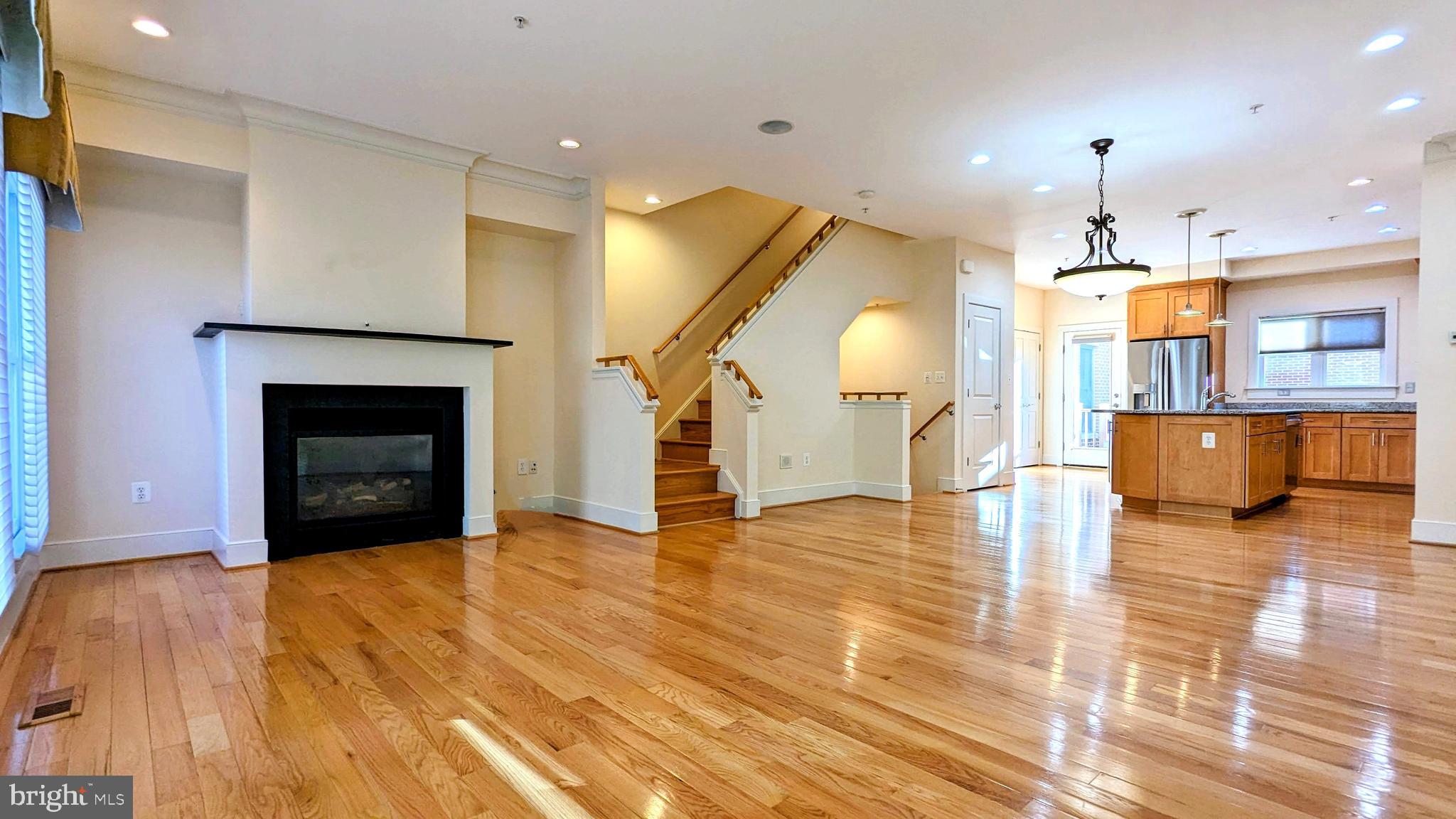 4153 Legato Road Fairfax, VA 22033 - Photo 25 of 57