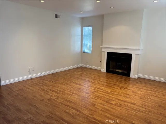 $4,000 | 32 Fairside, Irvine, CA 92614