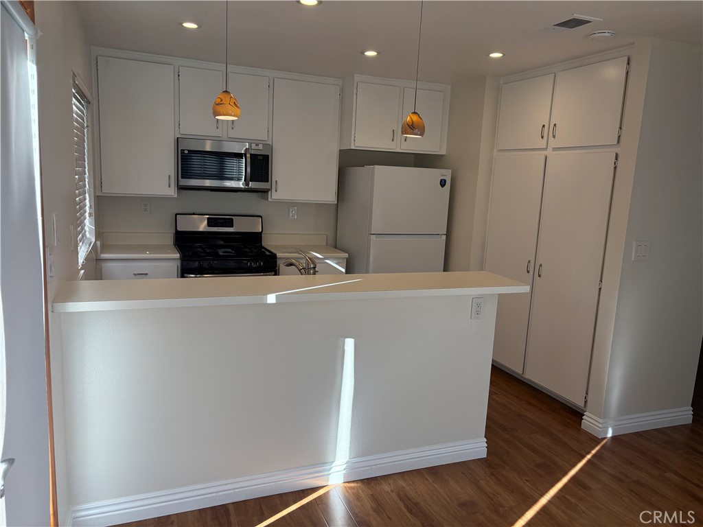 32 Fairside Irvine, CA 92614 - Photo 24 of 28