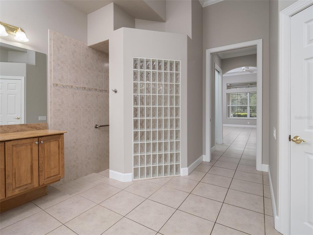 11901 Northwest 83rd Terrace Reddick, FL 32686 - Photo 17 of 47