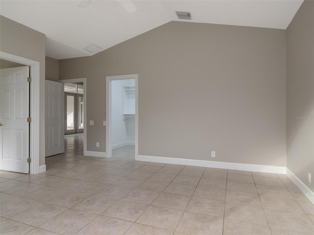 11901 Northwest 83rd Terrace Reddick, FL 32686 - Photo 23 of 47