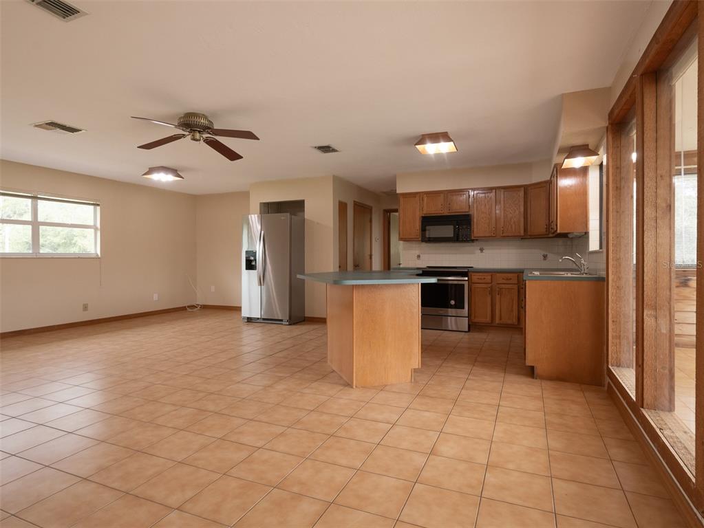 11901 Northwest 83rd Terrace Reddick, FL 32686 - Photo 36 of 47