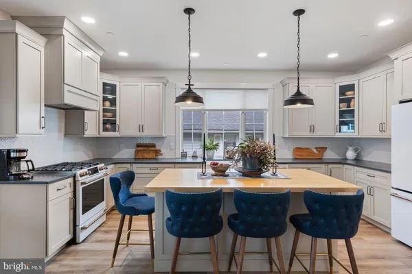 $599,000 | 330 Cecil Street, Chesapeake City, MD 21915
