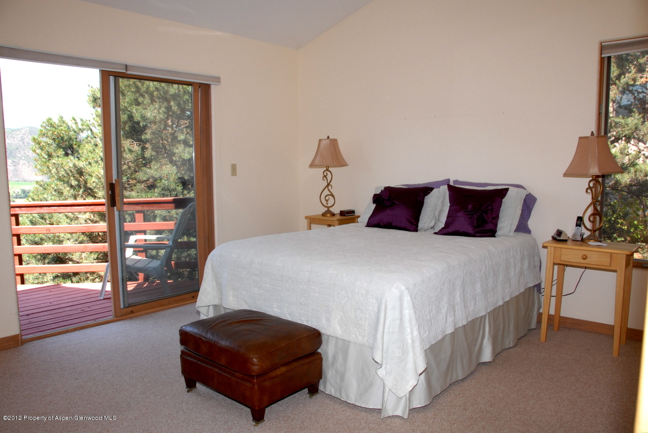 130 Ridge Road Basalt, CO 81621 - Photo 7 of 20 Master bedroom