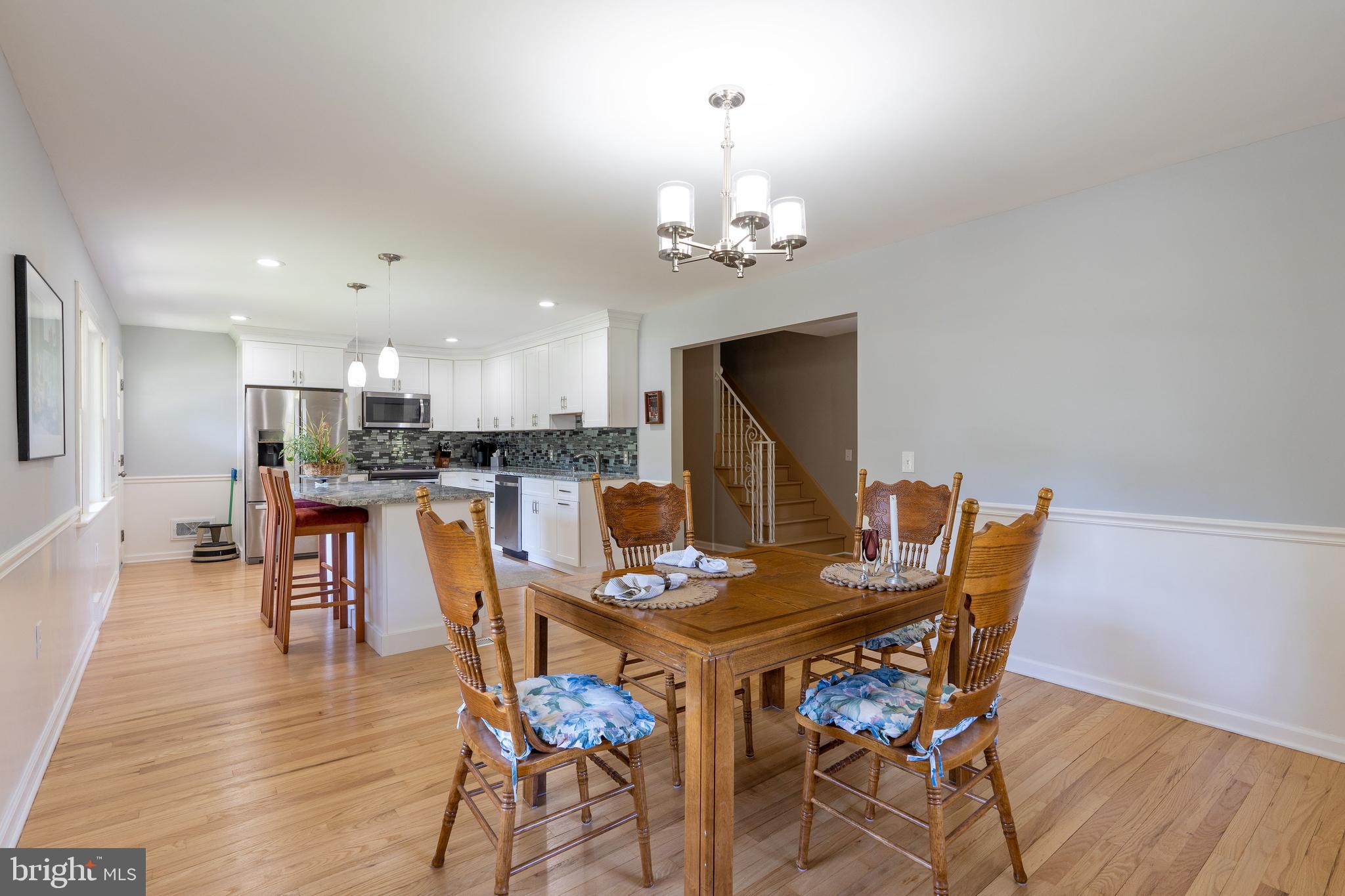 28 Mountainview Road Ewing, NJ 08628 - Photo 3 of 33 Kitchen/dining open concept