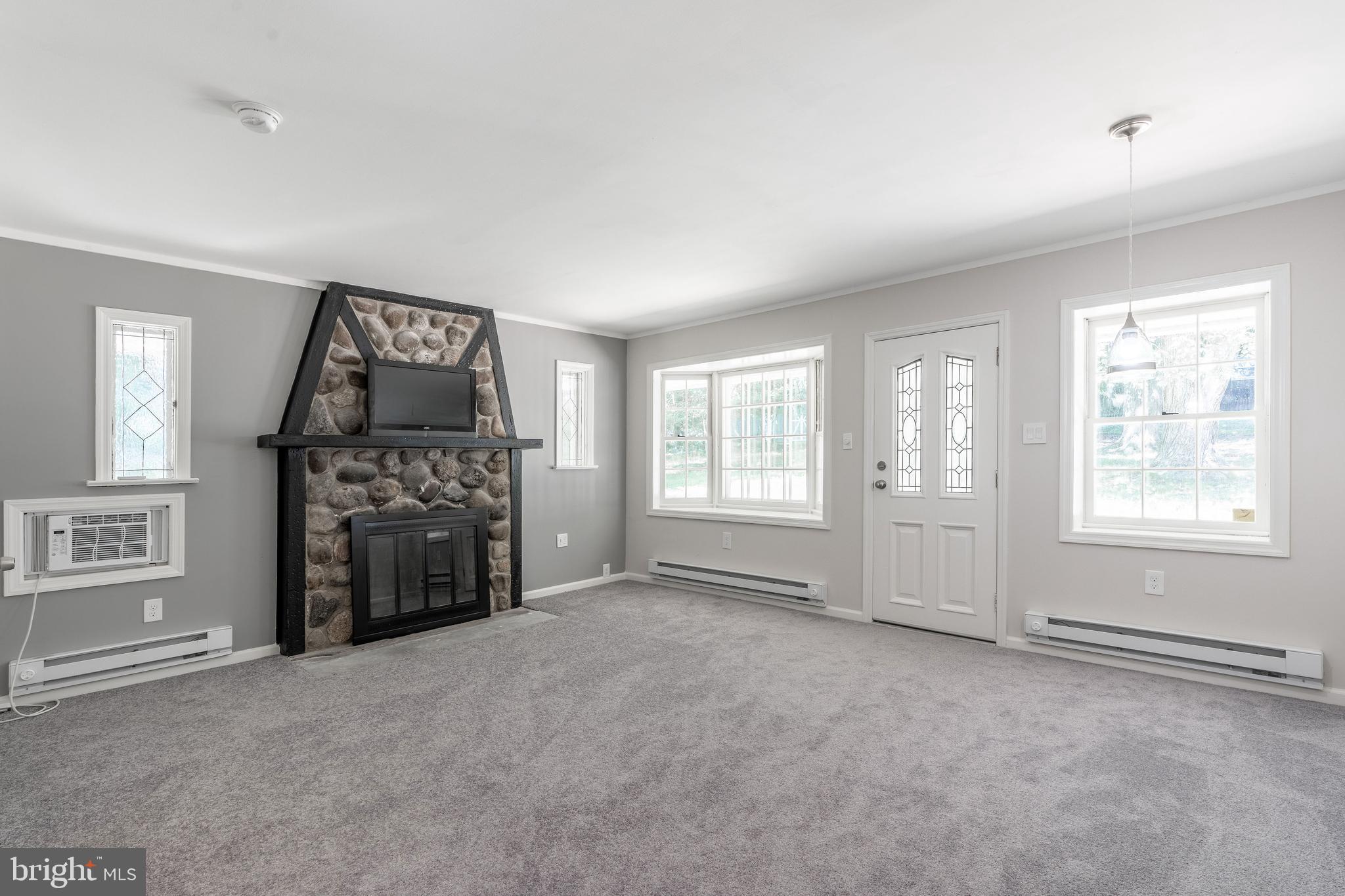 28 Mountainview Road Ewing, NJ 08628 - Photo 21 of 33 Note lead-glass windows and door