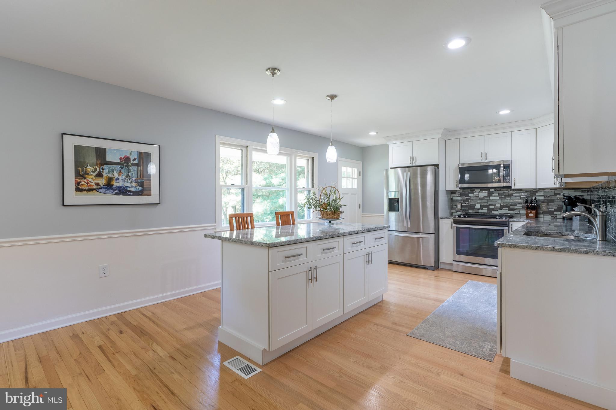 28 Mountainview Road Ewing, NJ 08628 - Photo 4 of 33 6' island with pull-out drawers