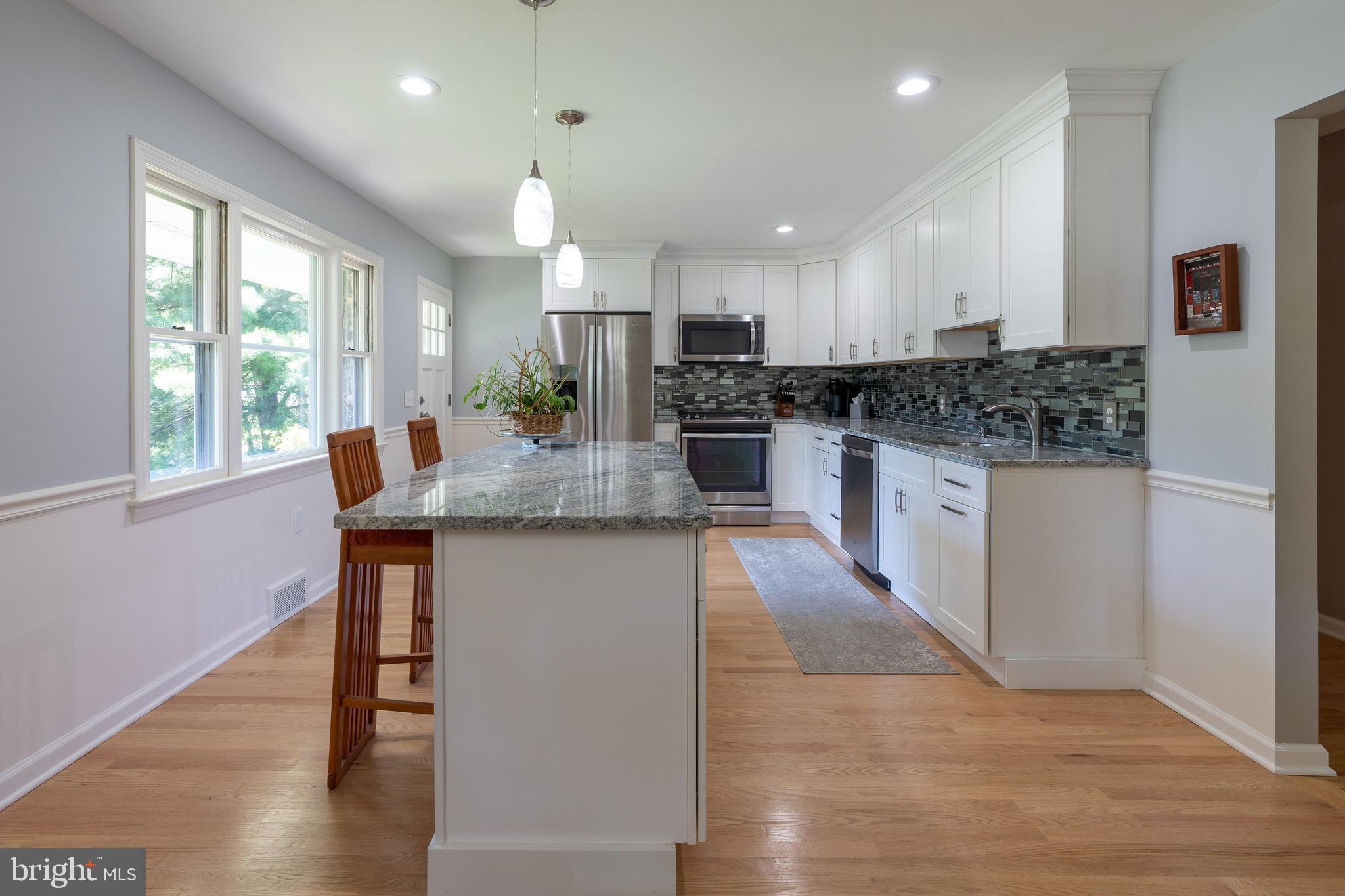 28 Mountainview Road Ewing, NJ 08628 - Photo 5 of 33 6' island and long counter top