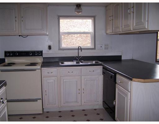 1690 Amity Ridge Road Washington, PA 15301 - Photo 2 of 8 Kitchen.