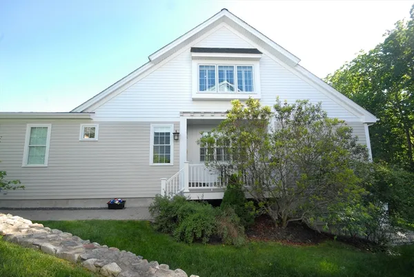 $1,398,000 | 25 Black Horse Place, Unit 25, Concord, MA 01742