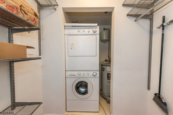 $2,550 | 300 Main Street, Unit 415, Little Falls, NJ 07424