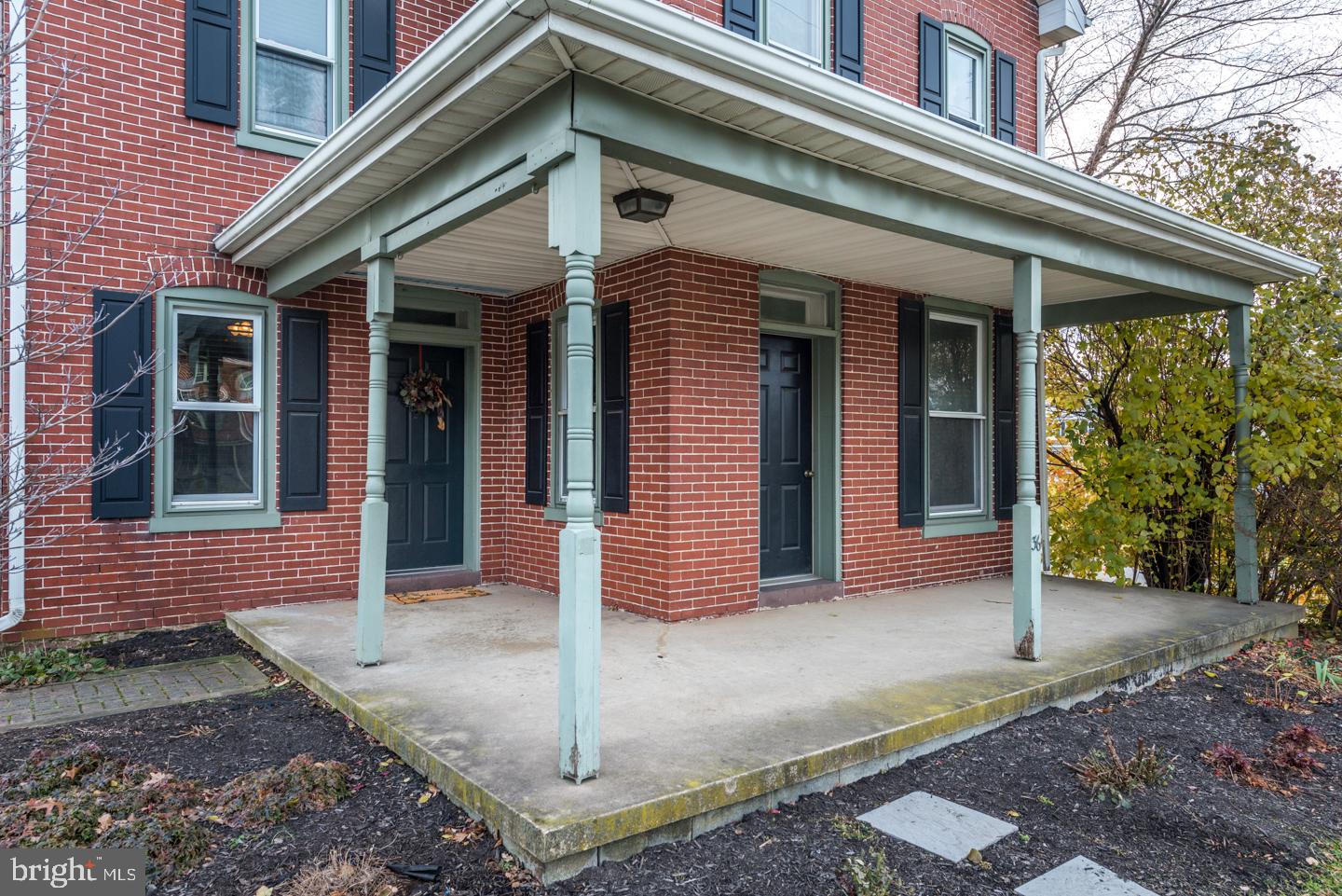 36 Bethany Road Ephrata, PA 17522 - Photo 3 of 30 Front Porch