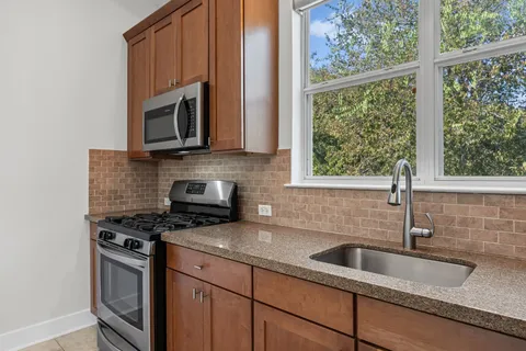 $291,900 | 1601 Miriam Avenue, Unit 315, Austin, TX 78702
