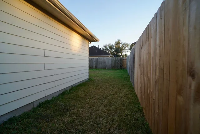 $1,800 | 9010 Grackle Run Lane, Humble, TX 77338