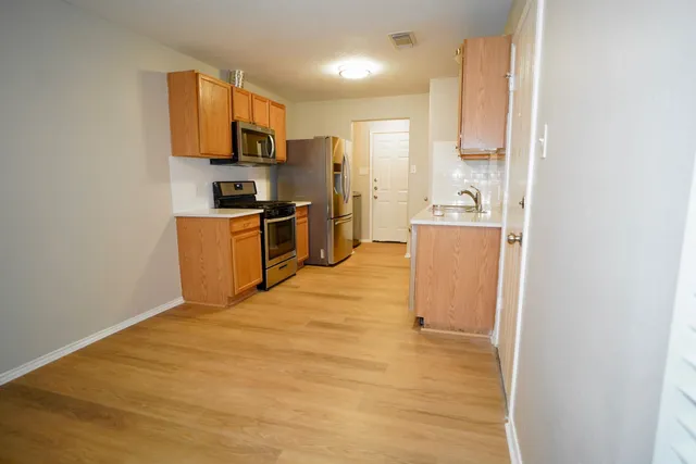 $1,800 | 9010 Grackle Run Lane, Humble, TX 77338