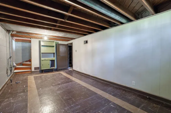 $250,000 | 8621 West Montana Avenue, West Allis, WI 53227