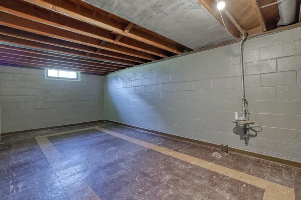 $250,000 | 8621 West Montana Avenue, West Allis, WI 53227