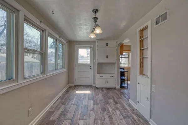 $250,000 | 8621 West Montana Avenue, West Allis, WI 53227