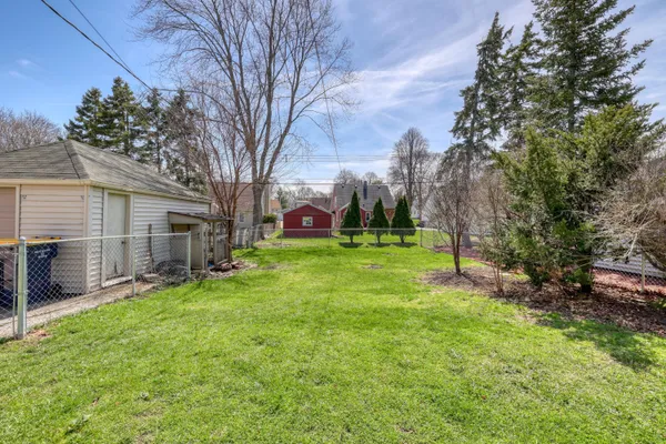 $250,000 | 8621 West Montana Avenue, West Allis, WI 53227