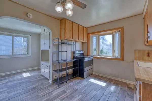 $250,000 | 8621 West Montana Avenue, West Allis, WI 53227
