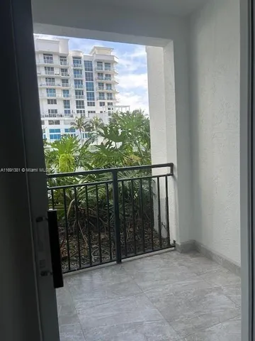 $3,500 | 3175 Northeast 184th Street, Unit 3103, Aventura, FL 33180
