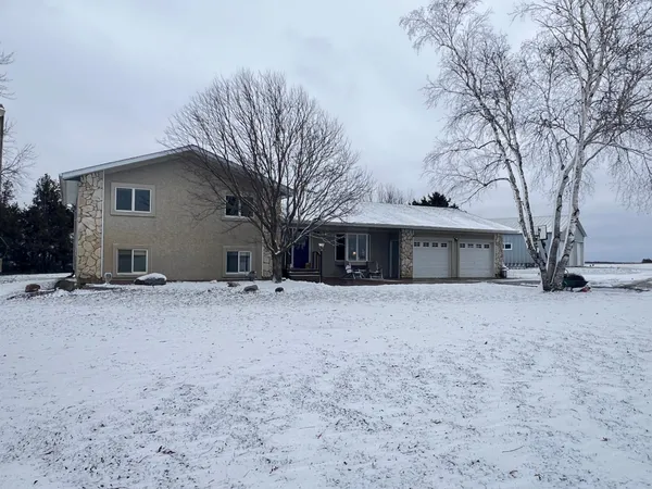 $450,000 | 77226 230th Street, Spring Valley, MN 55975