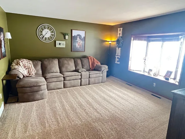 $460,000 | 77226 230th Street, Spring Valley, MN 55975