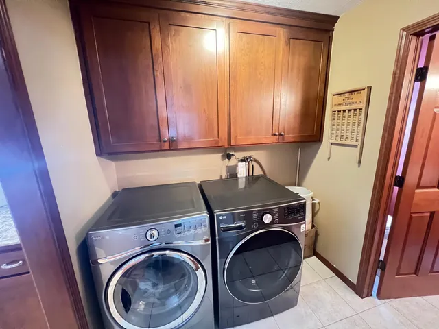 $460,000 | 77226 230th Street, Spring Valley, MN 55975