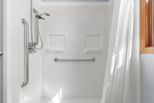 $279,900 | 1206 Vliet Street, Kewaunee, WI 54216