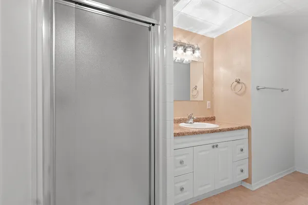 $279,900 | 1206 Vliet Street, Kewaunee, WI 54216