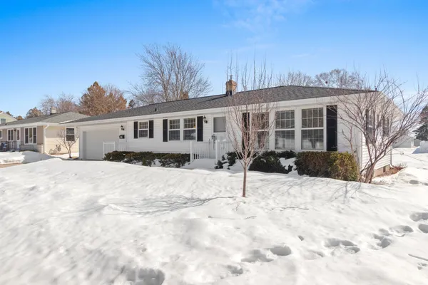 $279,900 | 1206 Vliet Street, Kewaunee, WI 54216