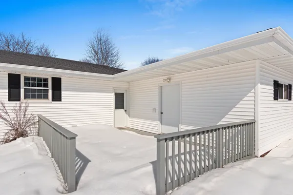 $279,900 | 1206 Vliet Street, Kewaunee, WI 54216