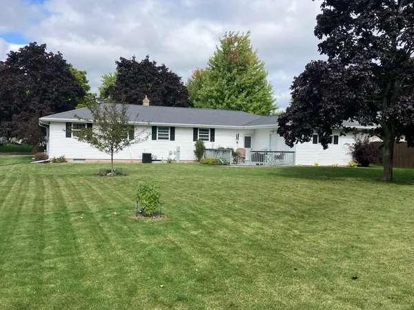 $279,900 | 1206 Vliet Street, Kewaunee, WI 54216