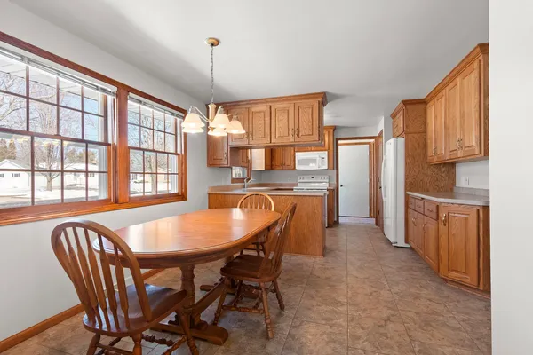 $279,900 | 1206 Vliet Street, Kewaunee, WI 54216