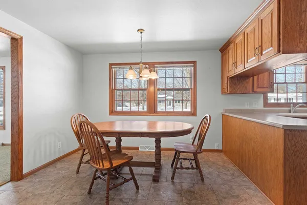 $279,900 | 1206 Vliet Street, Kewaunee, WI 54216