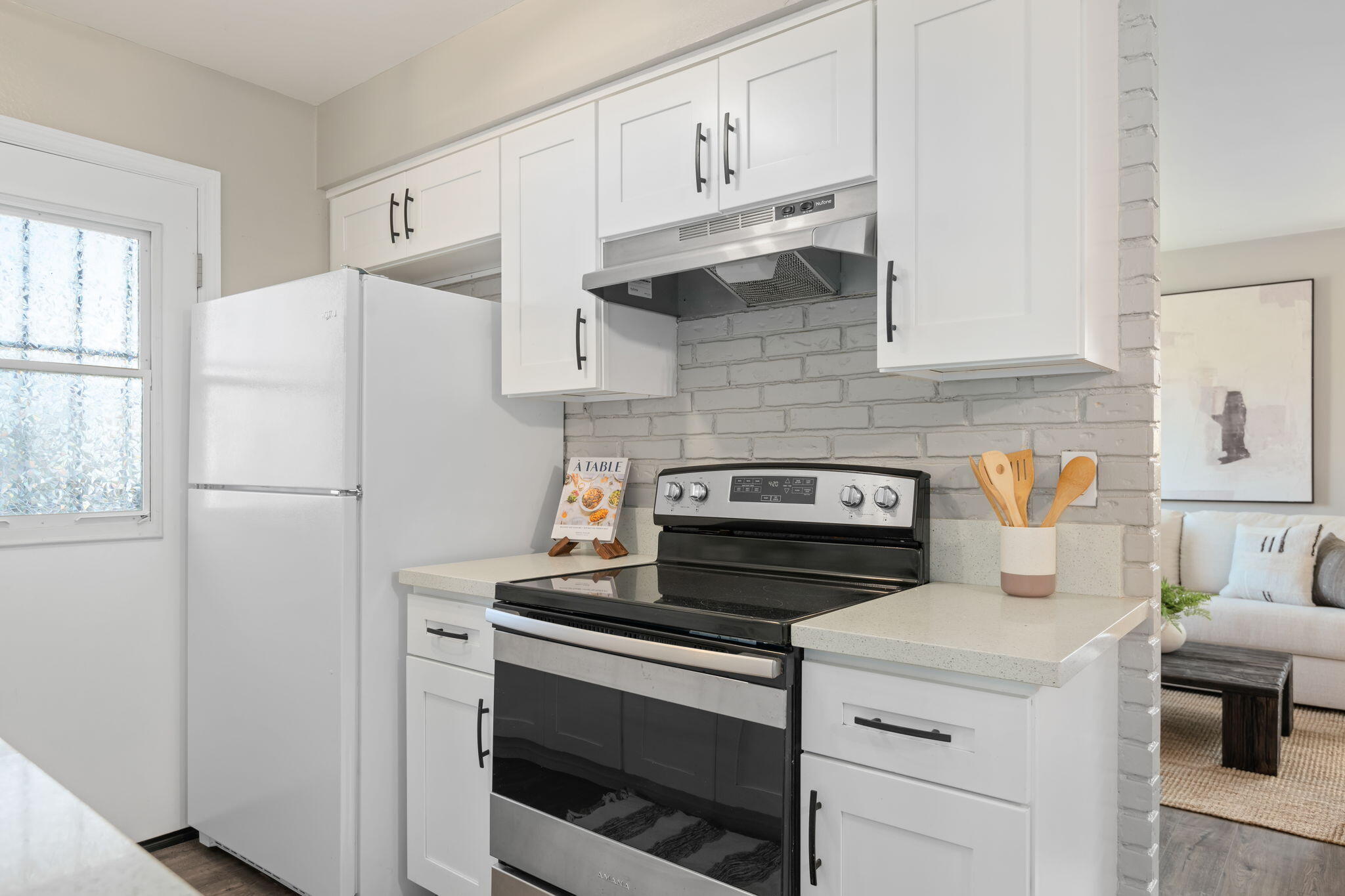 5915 Birch Street, Unit 4 Carpinteria, CA 93013 - Photo 8 of 18 Kitchen