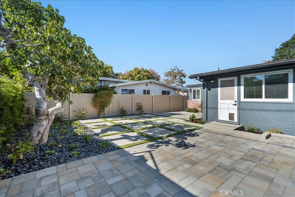 10802 Deshire Place Culver City, CA 90230 - Photo 31 of 50 a view of a house with a yard