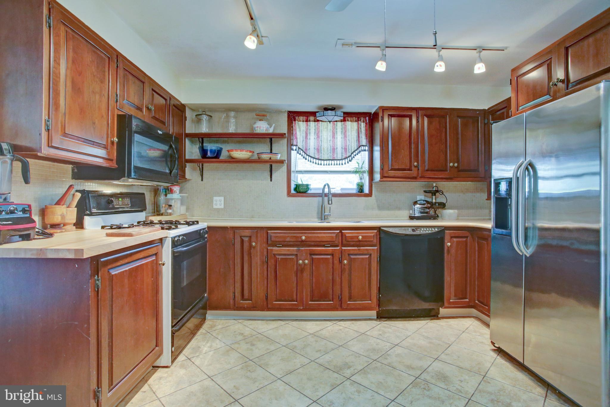 302 East Roseville Road Lancaster, PA 17601 - Photo 29 of 42 Gallery Image 29