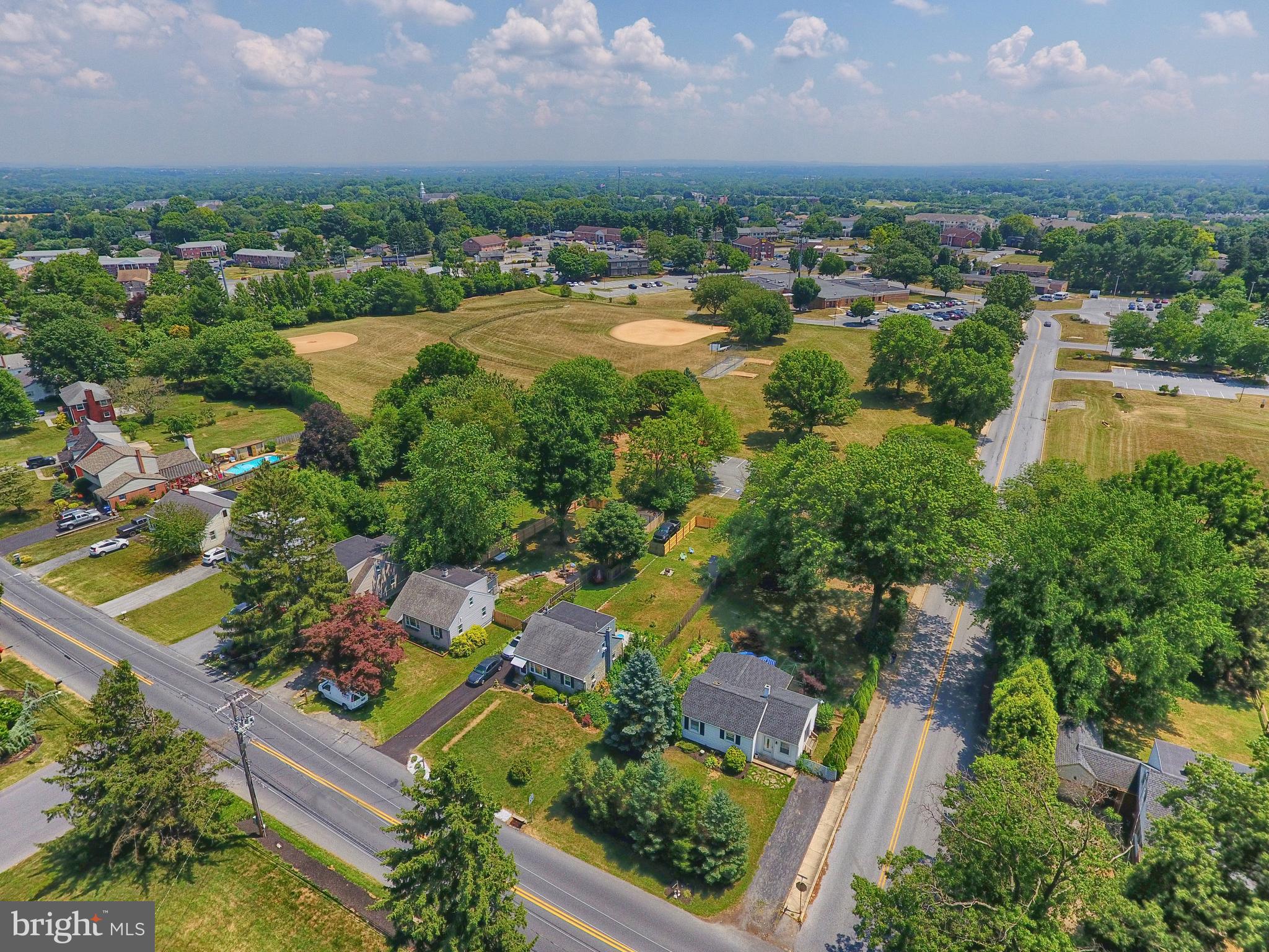 302 East Roseville Road Lancaster, PA 17601 - Photo 4 of 42 Gallery Image 4