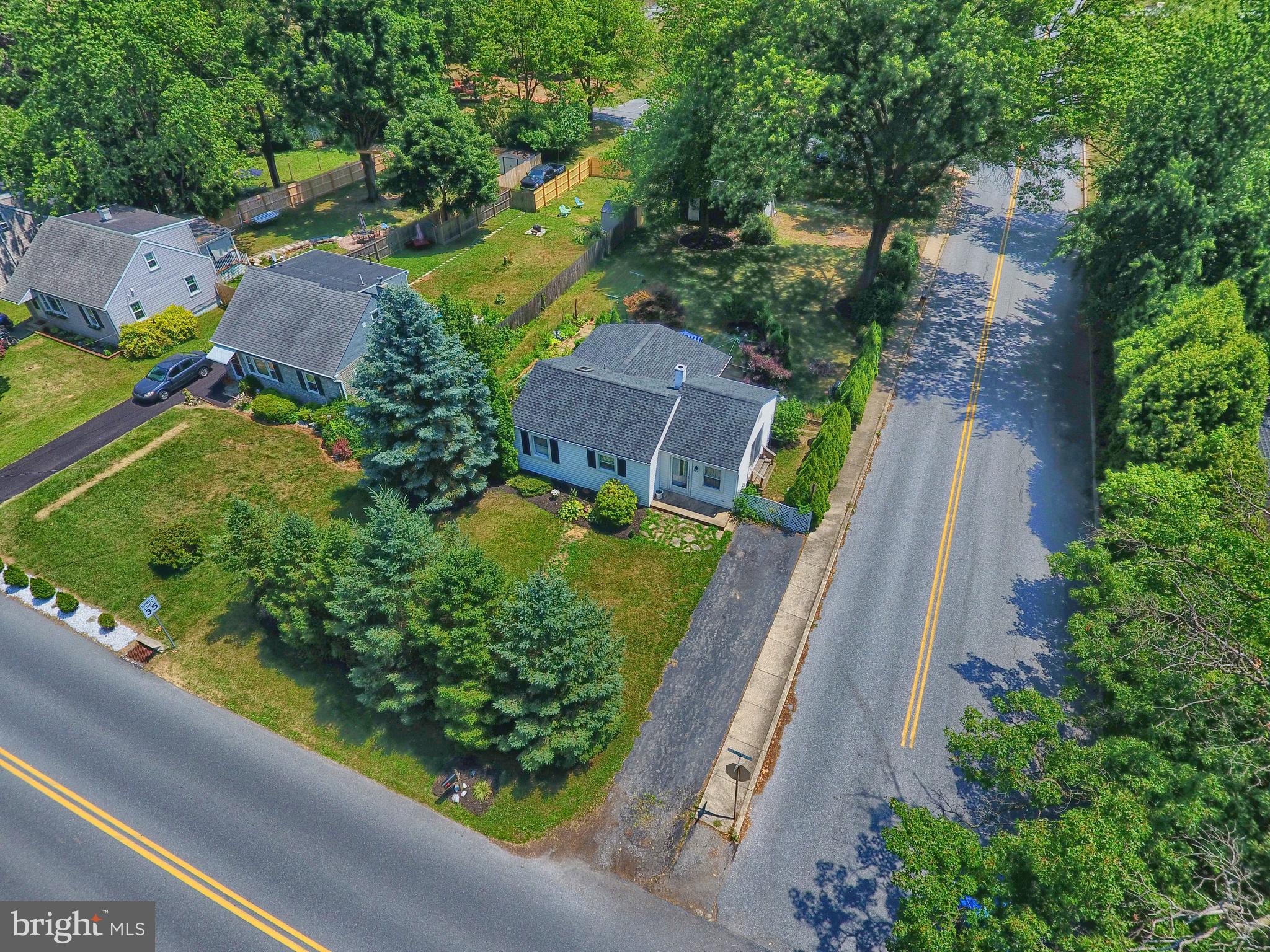 302 East Roseville Road Lancaster, PA 17601 - Photo 5 of 42 Gallery Image 5