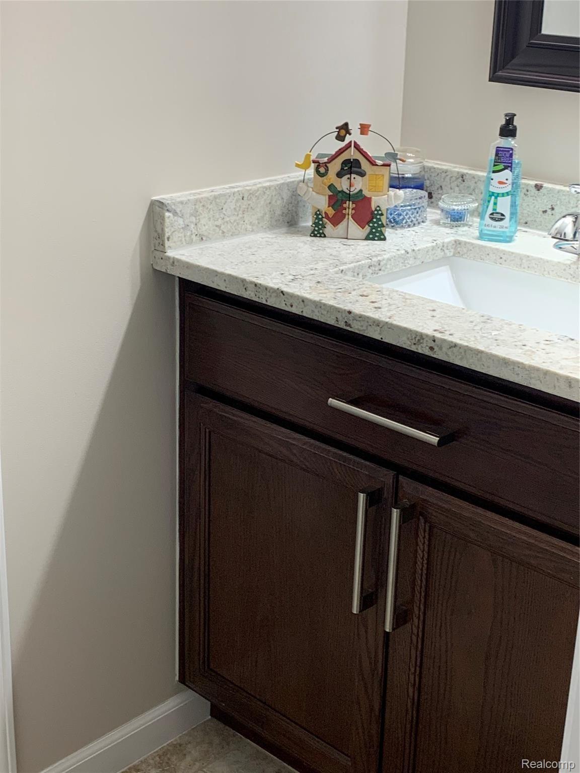 7060 Dryden Road Almont, MI 48003 - Photo 9 of 21 IMG_2160.jpg