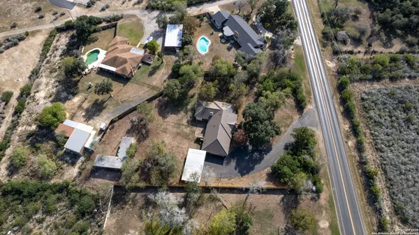 $389,000 | 1124 4th, Uvalde, TX 78801