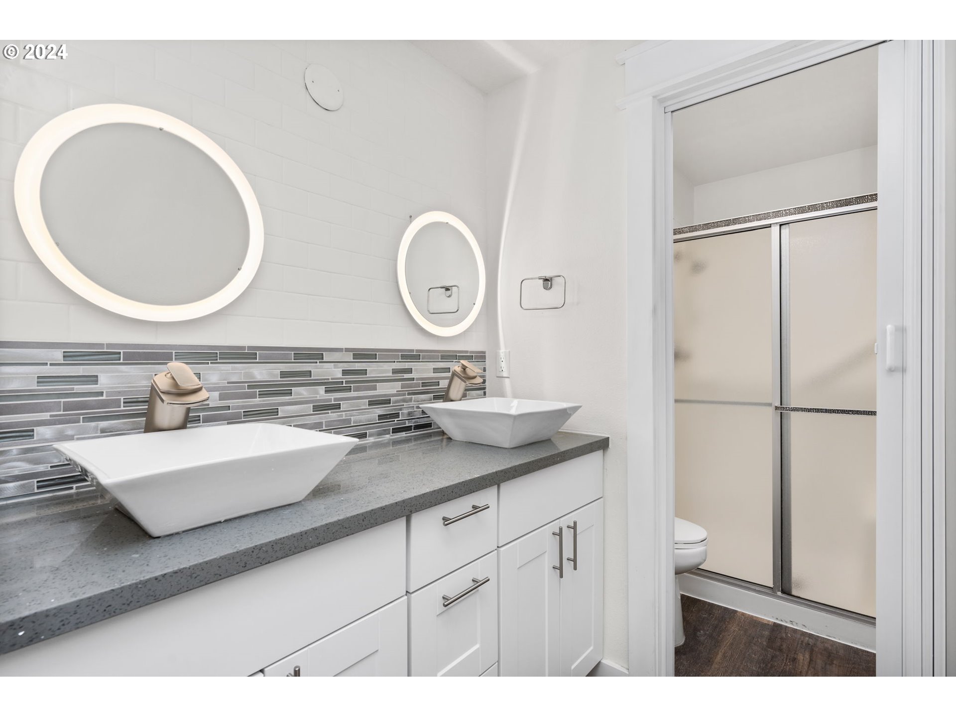 8690 Southwest Davies Road Beaverton, OR 97008 - Photo 14 of 26 Gallery Image 14
