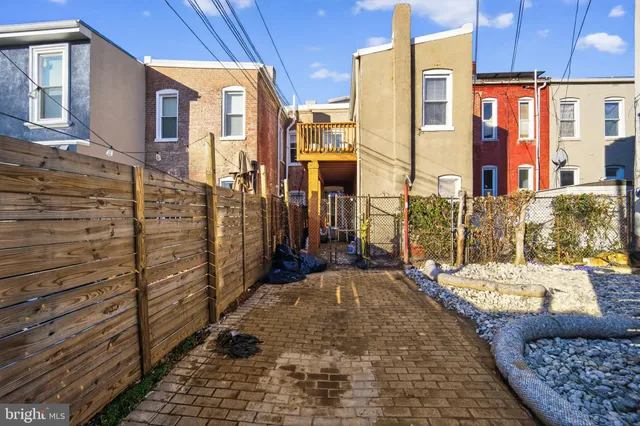 $815,000 | 1123 I Street Northeast, Washington, DC 20002