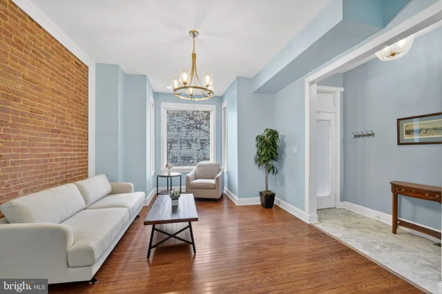 $815,000 | 1123 I Street Northeast, Washington, DC 20002